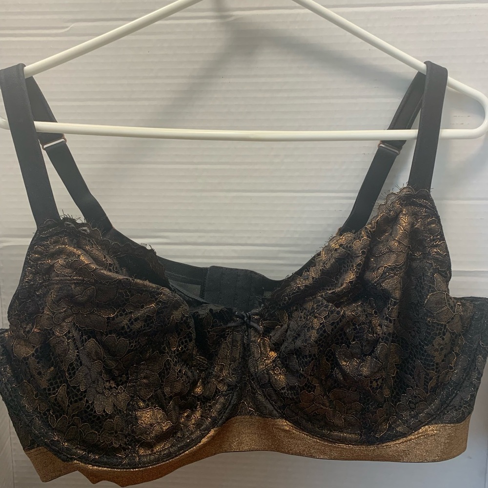 Cacique Unlined Full Coverage Black and Gold Lace Bra Size 44DDD - Picture 2 of 9